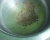 A picture of step 3 of Garden peas in coconut curry.