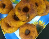 A picture of step 2 of Rava vada.