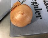 Une image de l'étape 1 de Bœuf aux pommes et carottes sauce citron poivron.