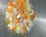 Foto langkah ke 4 dari resep Indomie goreng pedas #giveawayclover#ga_walldecorkayu.