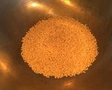 A picture of step 2 of Til Gud Ladoo.