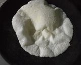 A picture of step 4 of Rice flour roti.