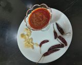 A picture of step 4 of Red chili garlic chutney.