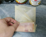 Foto del paso 6 de la receta: Rollitos mixtos de navidad con cebolla caramelizada y tomate