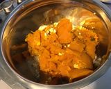 Une image de l'étape 8 de Purée de courge bernettine à la brousse corse,oignon de roscoff et persil.