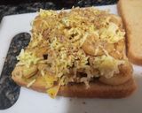 A picture of step 2 of Leftover macaroni sandwich.