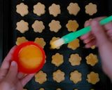 Foto langkah ke 5 dari resep Almond Cheesy Cookies.