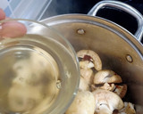Foto del paso 4 de la receta: Champiñones al ajillo con jamón ibérico