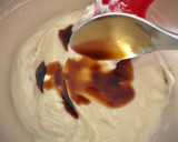 Foto del paso 1 de la receta: Vasitos de crema de queso skyr con mermelada de tomate casera y kiwi