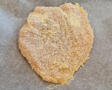 Foto del paso 3 de la receta: Pollo a la napolitana con copos de patata
