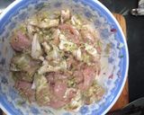 A picture of step 8 of Bún Thịt Nướng with Scallion Oil.