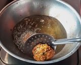 A picture of step 7 of Banana flower vadai.