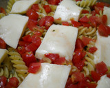 Foto del paso 6 de la receta: Hélices (tirabuzones) caprese al horno