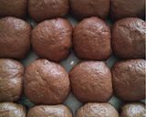 Foto langkah ke 5 dari resep Roti sobek coklat.