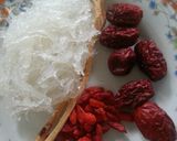 Hình bước làm 1 của món Yến chưng táo đỏ, kỷ tử, đẳng sâm