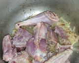 A picture of step 3 of Desi Chicken Ka Sorba.