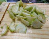 Foto del paso 1 de la receta: Tortilla de verduras y huevo mediana