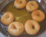 Foto langkah ke 5 dari resep Donat Tanpa Telur, Empuk!.