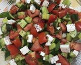 صورة لخطوة 2 من وصفة سلطه يونانيه