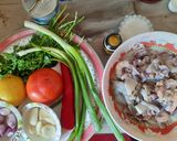 Foto langkah ke 1 dari resep Mix seafood soup.
