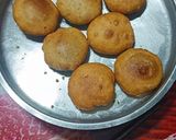 A picture of step 5 of Tuvar Chana Kachori.