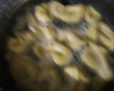 A picture of step 2 of Kadhi pokode.