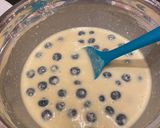 A picture of step 3 of Blueberry Pancakes.