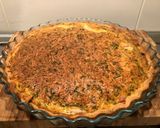 Pas rețetă Quiche cu jambon, emmentaler și ceapă caramelizată 4 fotografie