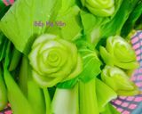 Hình bước làm 1 của món Cải thìa xào nấm đùi gà và thịt xay
