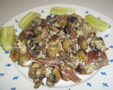 Foto del paso 5 de la receta: Revuelto de champiñones y jamón serrano