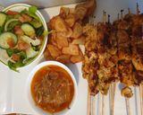 Foto del paso 4 de la receta: Brochetas de pechugas de pollo al horno