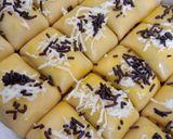 Foto langkah ke 9 dari resep Bolen Coklat Keju.