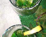 A picture of step 2 of Green ice soda💚گرین آٸس سوڈا💚.