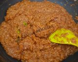 A picture of step 3 of Wajik ketan gula merah (sticky rice snack).