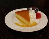 A picture of step 13 of Cheesecake Flan.