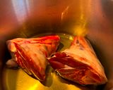 Foto del paso 1 de la receta: Jarretes de cordero (souris d’agneau) con arroz perfumado a la cúrcuma