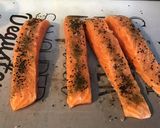 Une image de l'étape 2 de Pavés de saumon à l aneth et nigelle.
