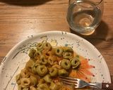 Foto del paso 4 de la receta: Capeletinis con salsa