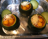Foto del paso 7 de la receta: Bomba de calabacín relleno de verduras y pollo