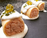Foto del paso 9 de la receta: Minicanelón de merluza con salsa de roquefort y aceite de albahaca