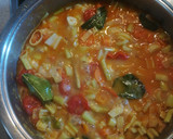 Foto del paso 4 de la receta: Sopa de verduras al curry rojo