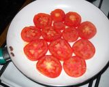 Foto del paso 1 de la receta: Tomates de estación (tipo tortilla -omelette)
