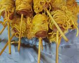 Foto langkah ke 6 dari resep Sosis Gulung Mie Telur.