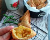 Foto langkah ke 13 dari resep Irani Samosa with homemade samosa sheet.