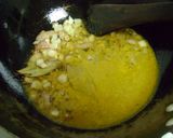 A picture of step 3 of Kaddu Ka Dalcha (Bottle Gourd cooked with Bengal Gram - Hyderabadi Style).