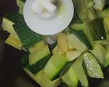 Foto del paso 3 de la receta: Rigatoni con Salsa de Calabacin y Mejillones