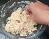 Foto langkah ke 2 dari resep Kue bawang.