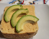 Foto del paso 15 de la receta: Sándwich de atún con aguacate y salsa rosa