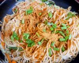 A picture of step 6 of Chow mein.