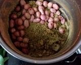 कढीपत्ता चटणी (Kadhipatta Chutney Recipe In Marathi) रेसिपी स्टेप 2 फोटो 